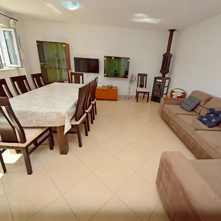 Casa vacanze Holiday Miljanaca Pucisca