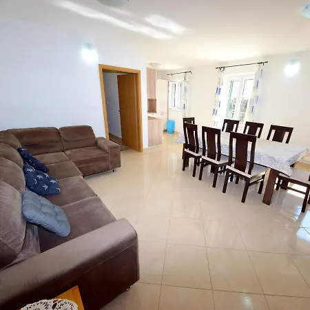 Holiday Miljanaca Casa vacanze Pucisca